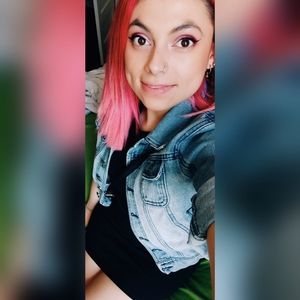 Meet your Posher, Daniela andrea